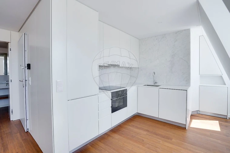 Apartamento T3 para Venda em Arroios Foto 10