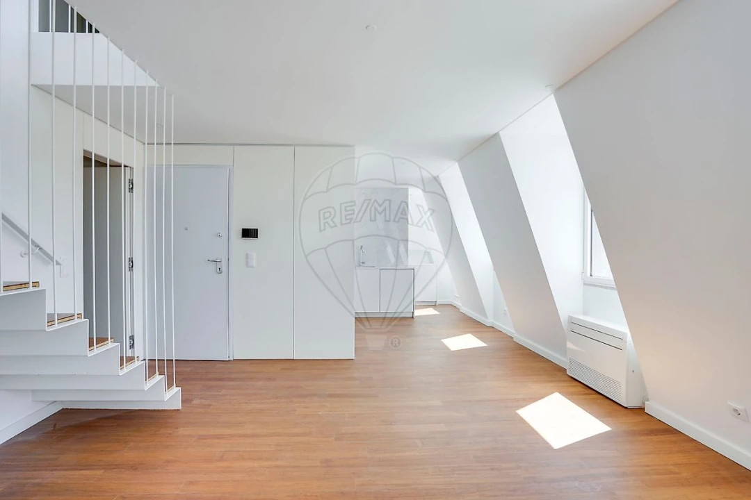 Apartamento T3 para Venda em Arroios Foto 3