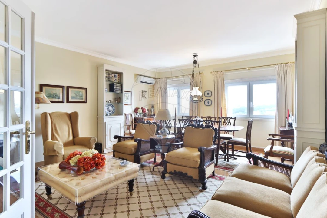 Apartamento T3 para Arrendamento em Cacém e São Marcos Foto 1