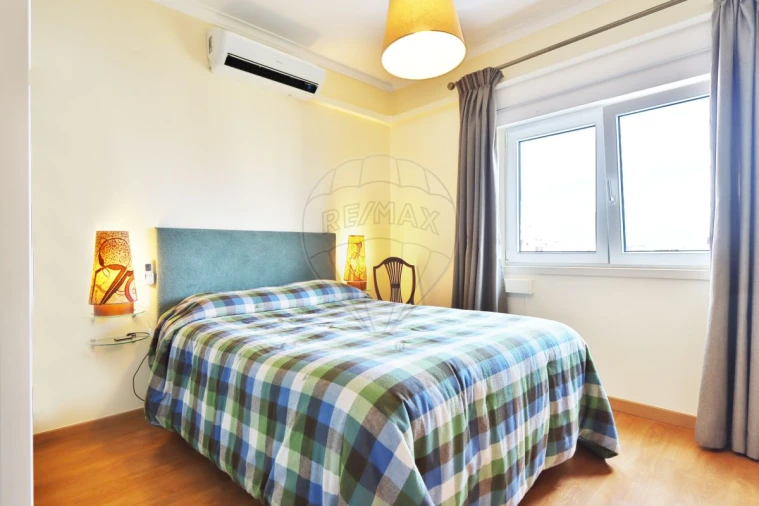 Apartamento T3 para Arrendamento em Cacém e São Marcos Foto 10