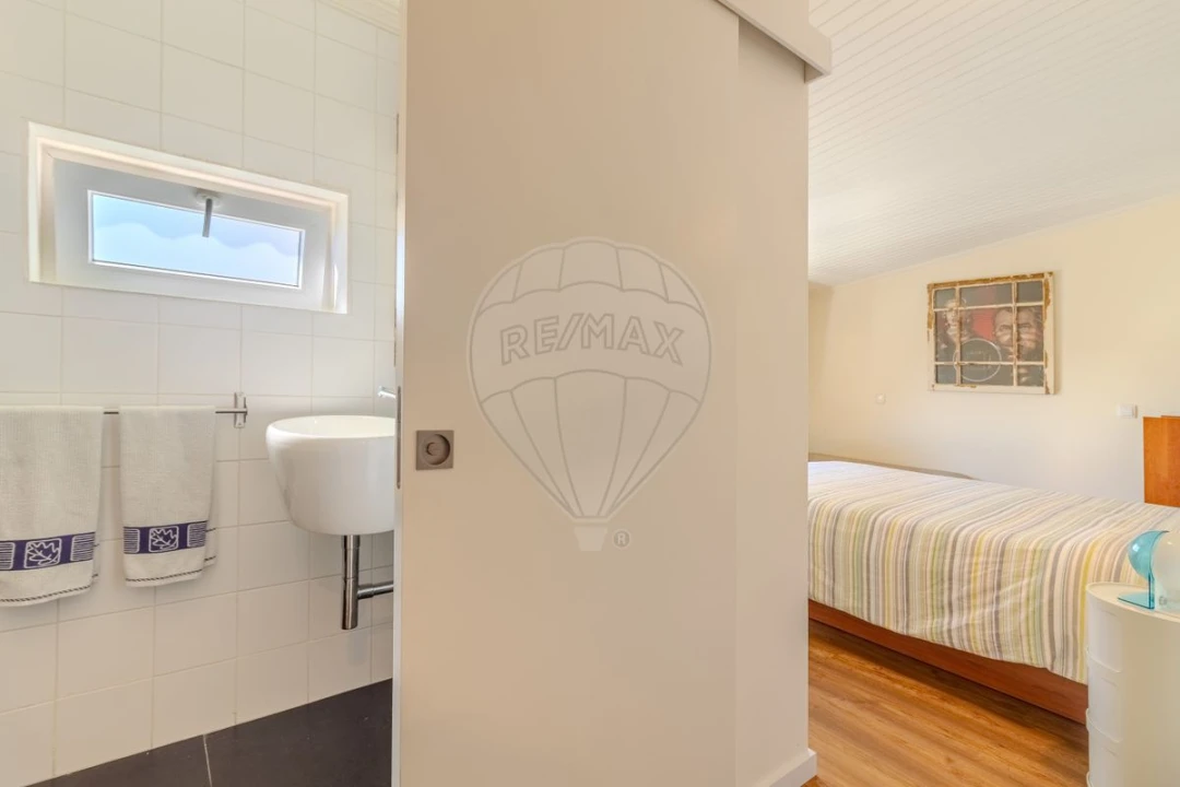 Apartamento T3 para Venda em Milheiros de Poiares Foto 16