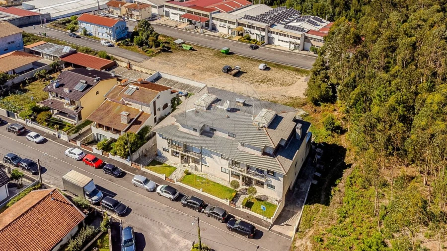 Apartamento T3 para Venda em Milheiros de Poiares Foto 30