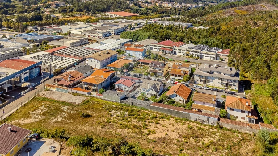 Apartamento T3 para Venda em Milheiros de Poiares Foto 31