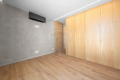 Moradia T4 para Venda em A dos Cunhados e Maceira
