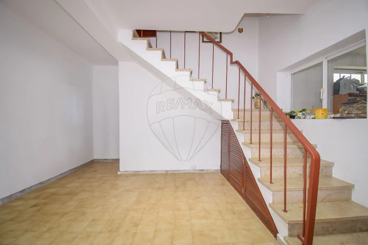 Moradia T5 para Venda em Algueirão-Mem Martins Foto 34