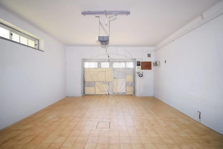 Moradia T5 para Venda em Algueirão-Mem Martins Foto 32