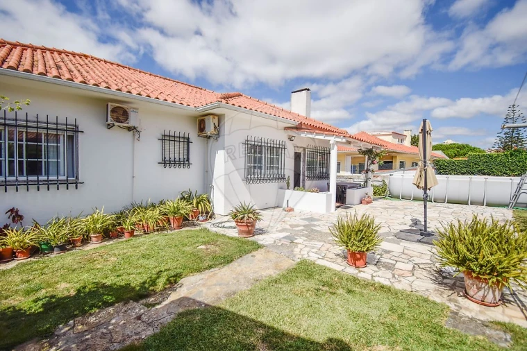 Moradia T5 para Venda em Algueirão-Mem Martins Foto 5