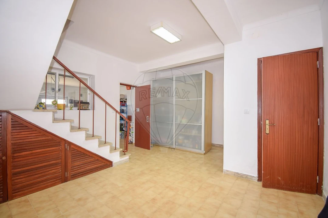 Moradia T5 para Venda em Algueirão-Mem Martins Foto 33