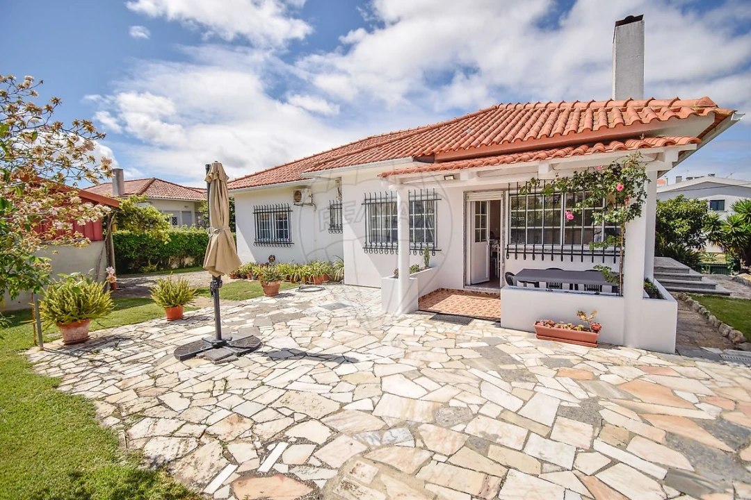 Moradia T5 para Venda em Algueirão-Mem Martins Foto 38