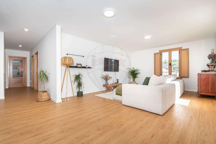 Apartamento T3 para Venda em Aldeia Galega da Merceana e Aldeia Gavinha Foto 1