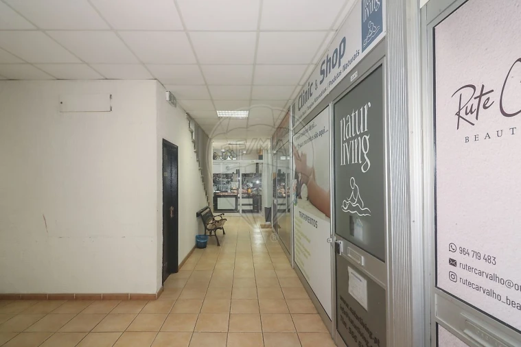 Loja para Arrendamento em Póvoa de Santa Iria e Forte da Casa Foto 6