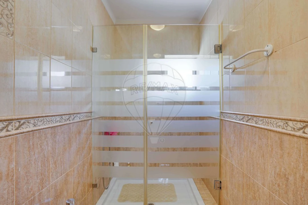 Moradia T3 para Venda em Alverca do Ribatejo e Sobralinho Foto 16