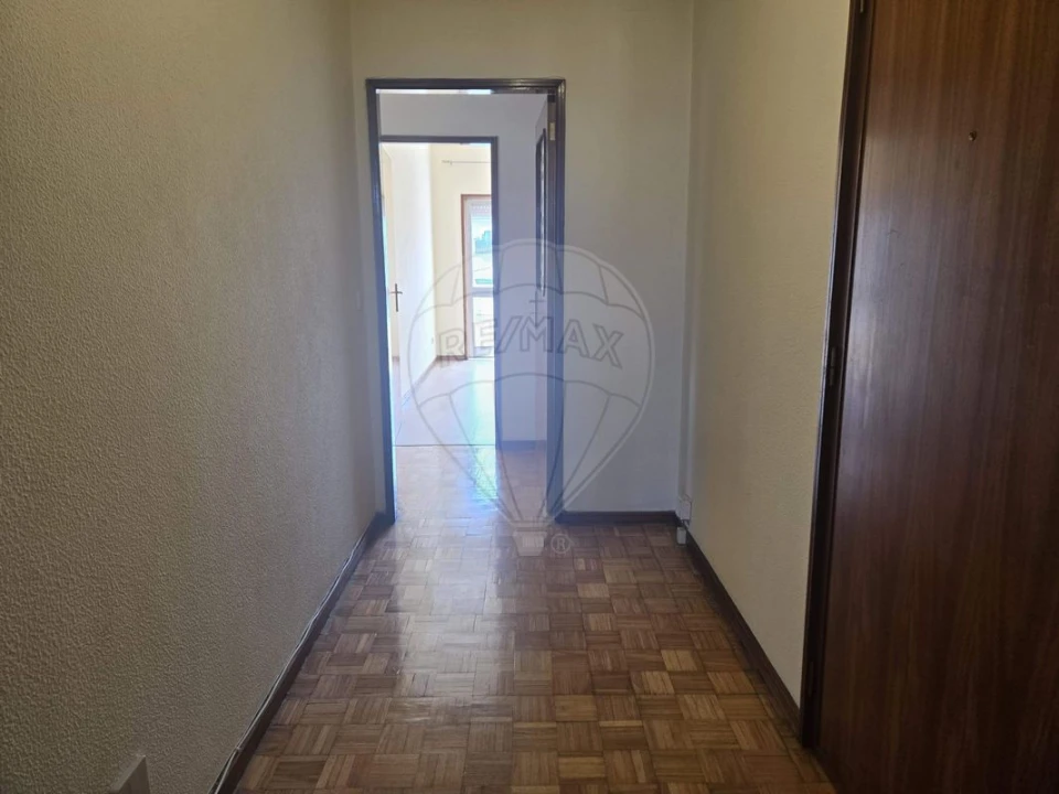 Apartamento T3 para Arrendamento em Ermesinde Foto 3