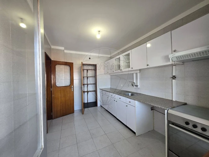 Apartamento T3 para Arrendamento em Ermesinde Foto 6