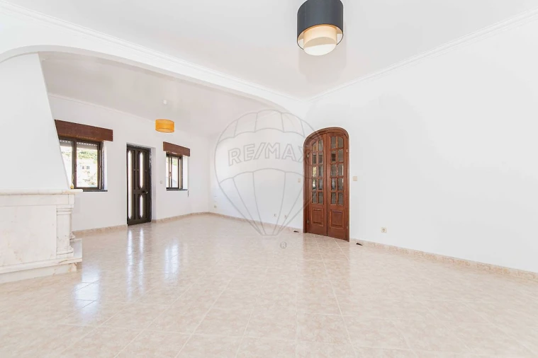 Moradia T3 para Venda em Santiago dos Velhos Foto 11