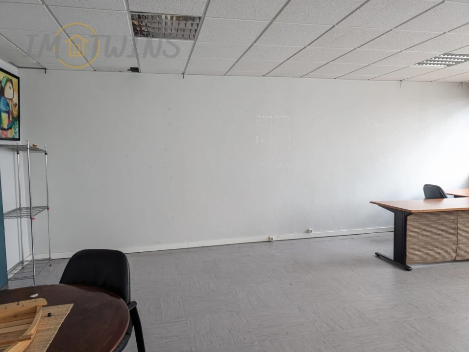 Escritório para Venda em Massamá e Monte Abraão Foto 7