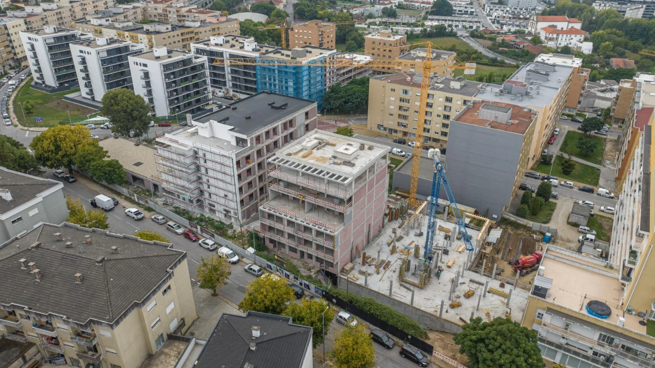 Apartamento T2 para Venda em Braga (Maximinos, Sé e Cividade) Foto 35