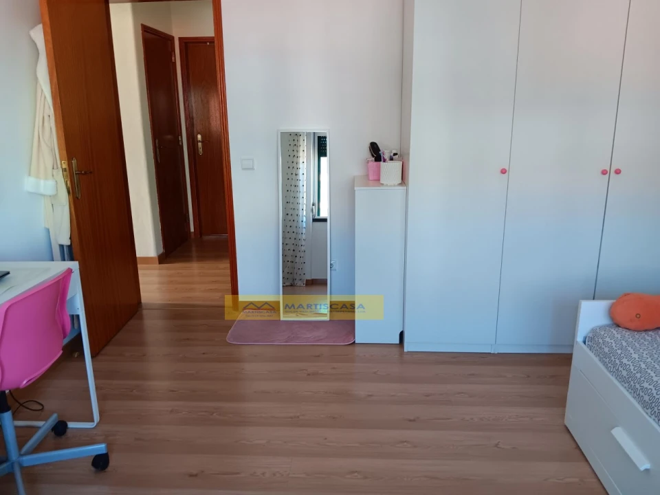 Moradia T4 para Venda em Algueirão-Mem Martins Foto 33
