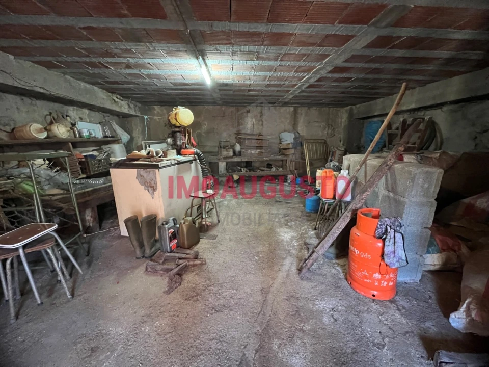 Moradia T3 para Venda em Lamegal Foto 13