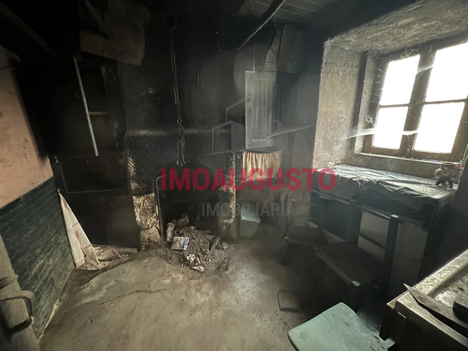 Moradia T3 para Venda em Lamegal Foto 18