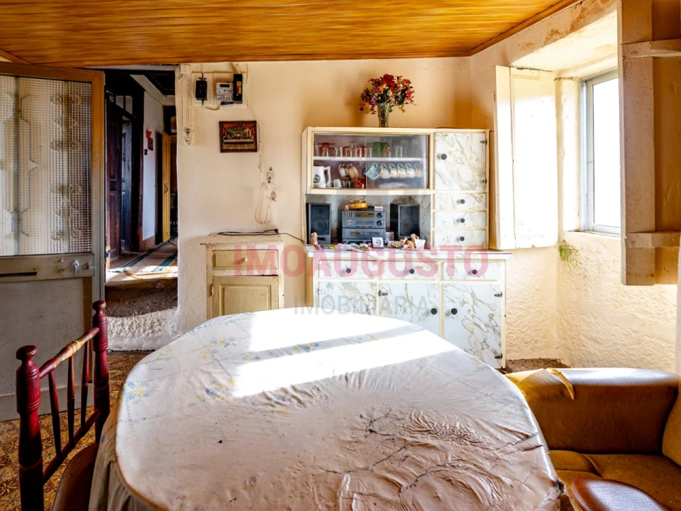 Moradia T5 para Venda em Vale de Azares Foto 11