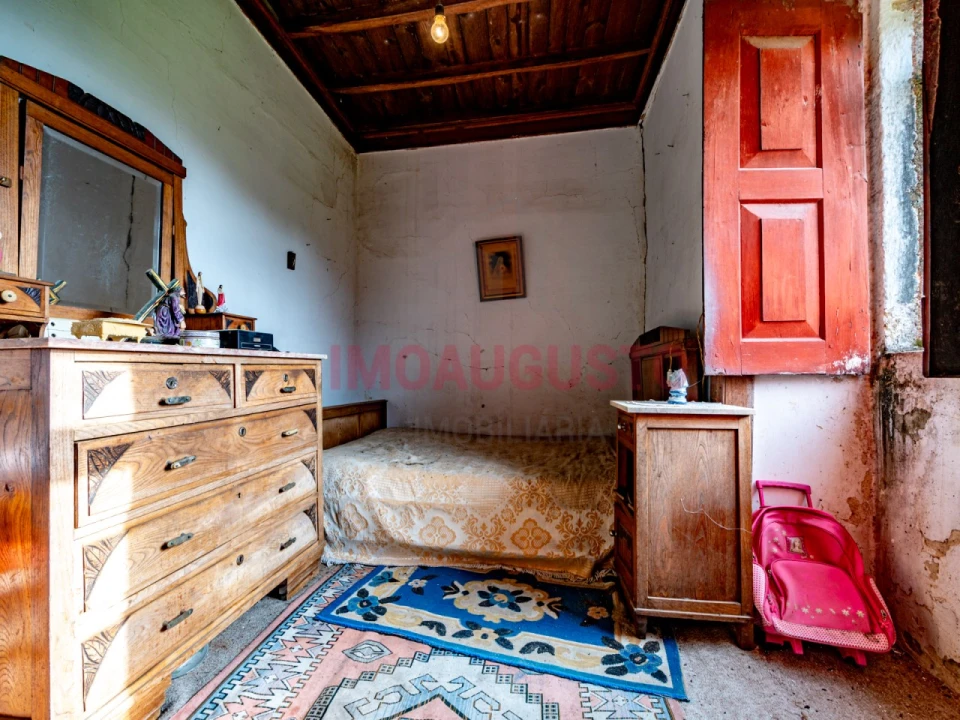 Moradia T5 para Venda em Vale de Azares Foto 18