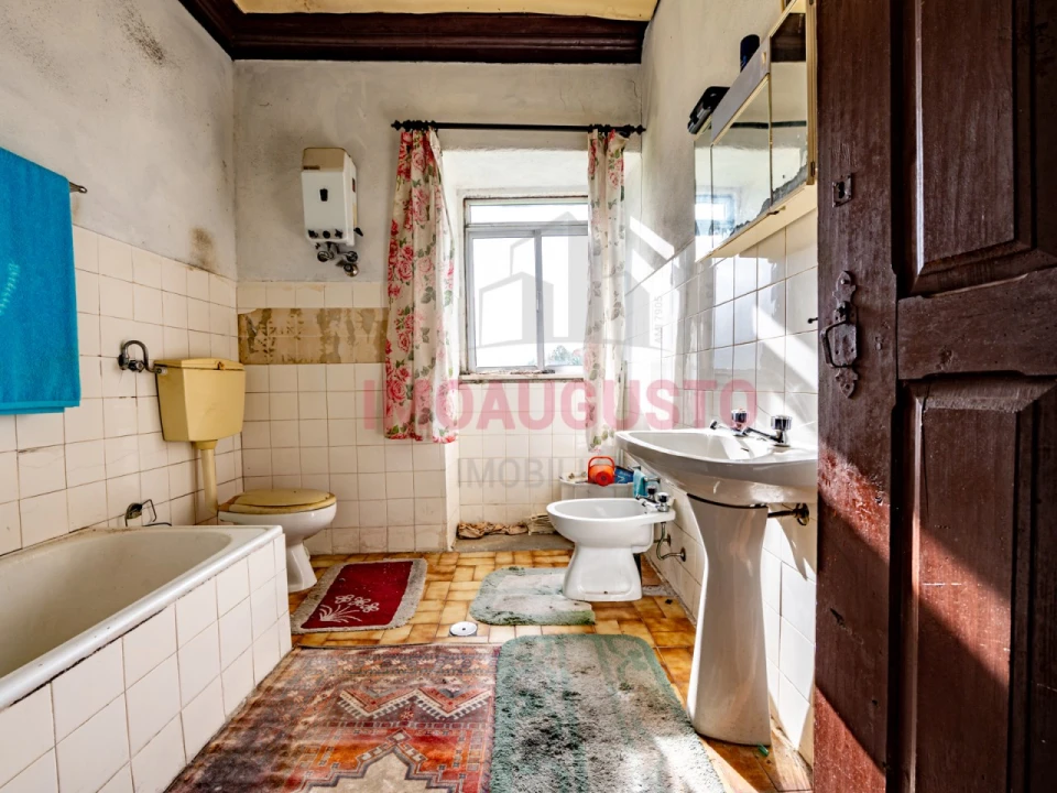 Moradia T5 para Venda em Vale de Azares Foto 21