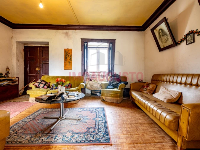 Moradia T5 para Venda em Vale de Azares Foto 4