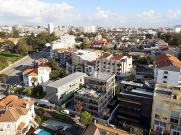 Apartamento T4 para Venda em Lordelo do Ouro e Massarelos