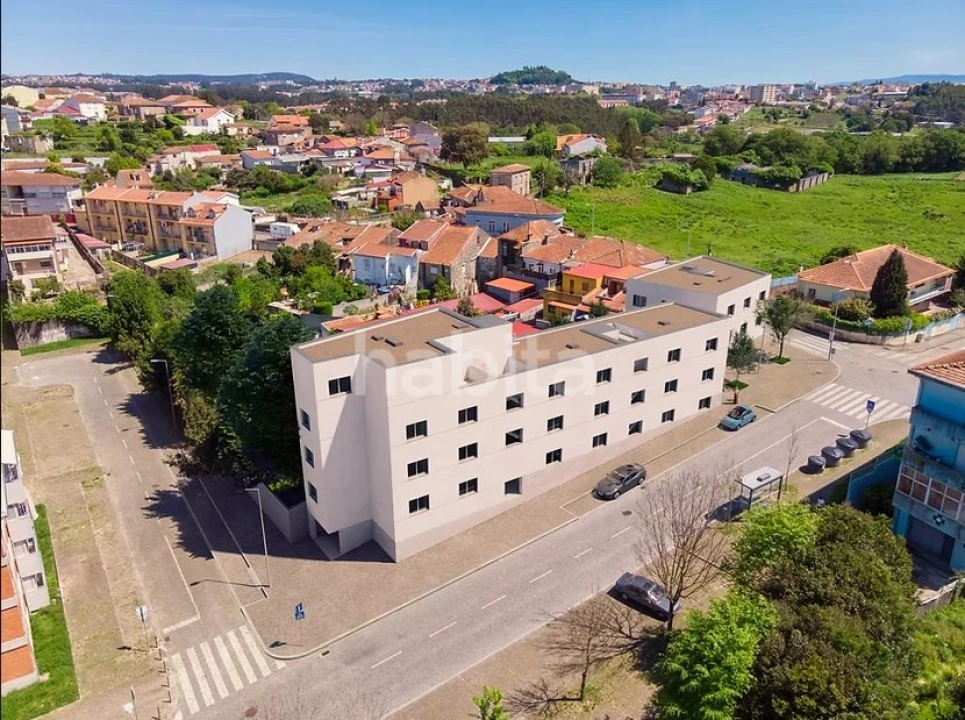 Apartamento T2 para Venda em Campanhã Foto 4