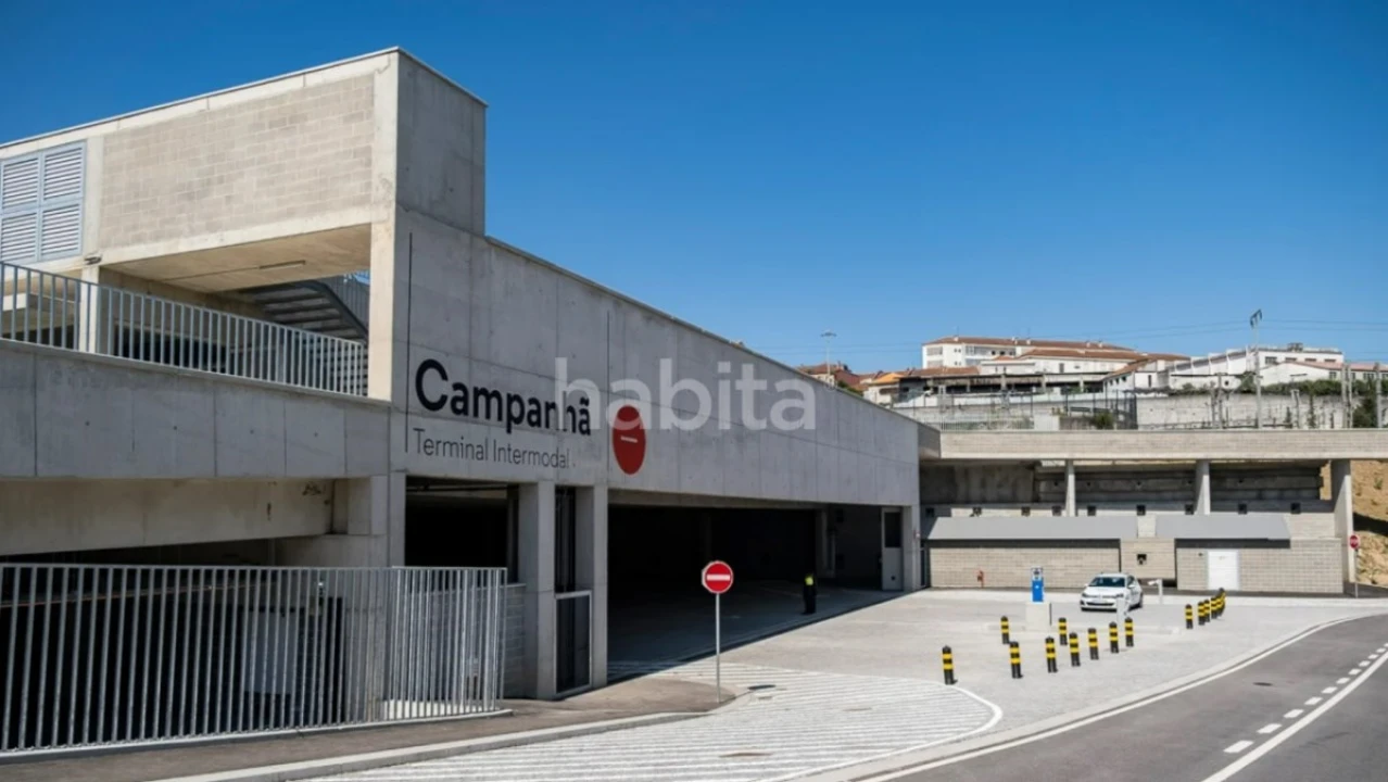 Apartamento T2 para Venda em Campanhã Foto 18