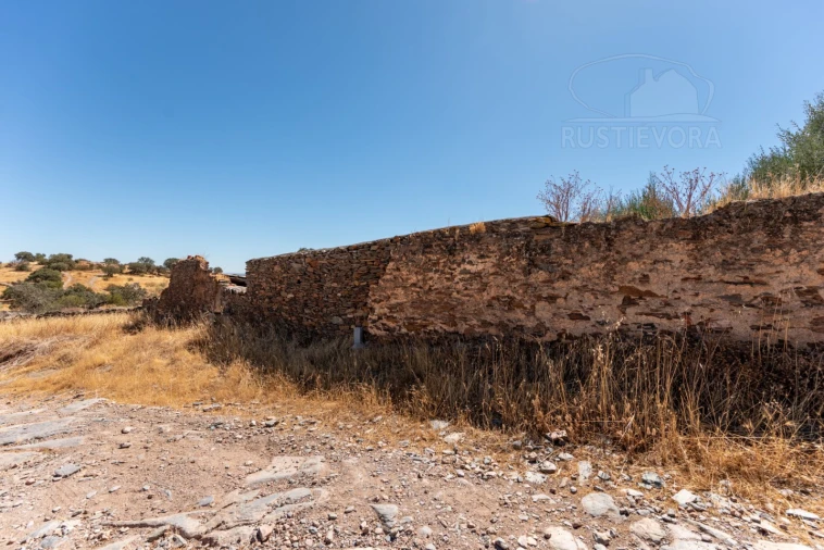 Quinta T3 para Venda em Monsaraz Foto 13