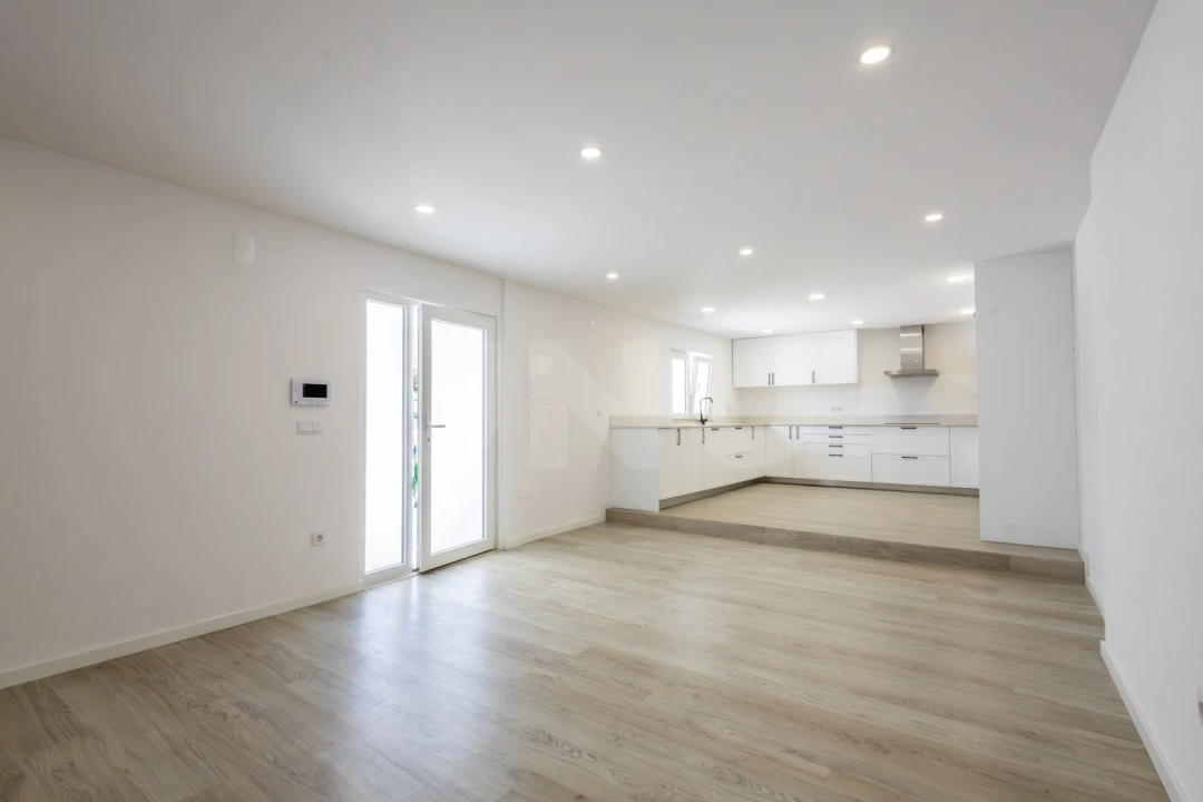 Moradia T6 para Venda em Pedreiras Foto 18