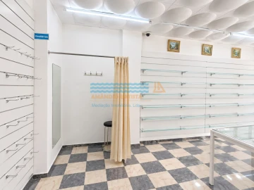 Loja para Venda em Monte Gordo