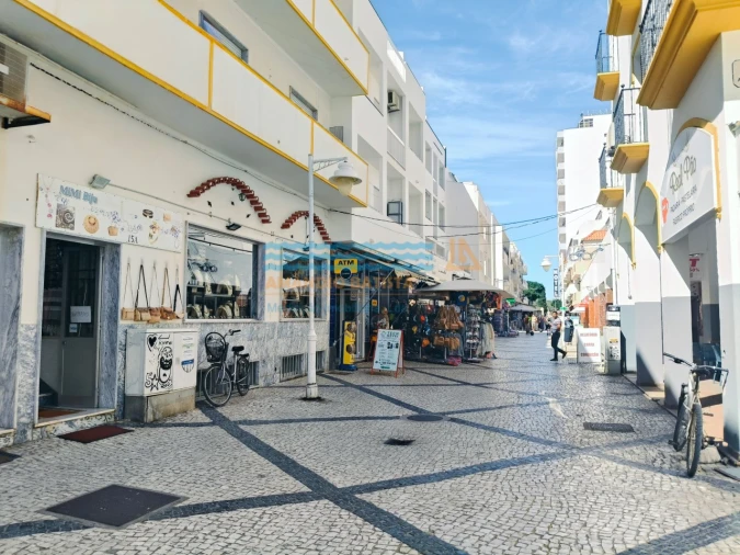 Loja para Venda em Monte Gordo Foto 1