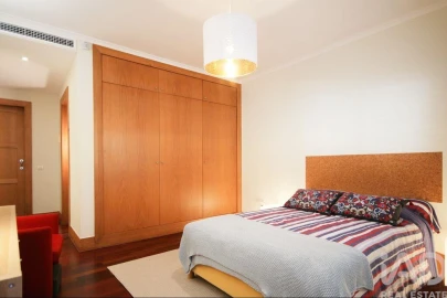Apartamento T5 para Venda em Olivais