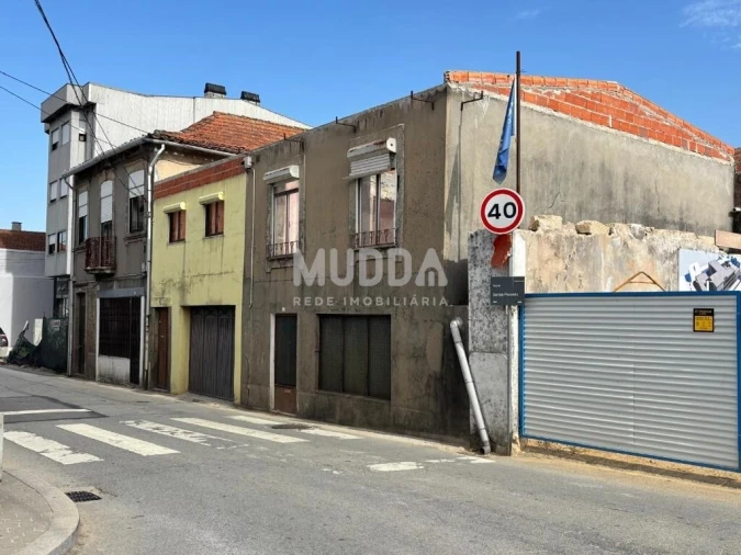 Terreno para Venda em Oliveira do Douro Foto 3