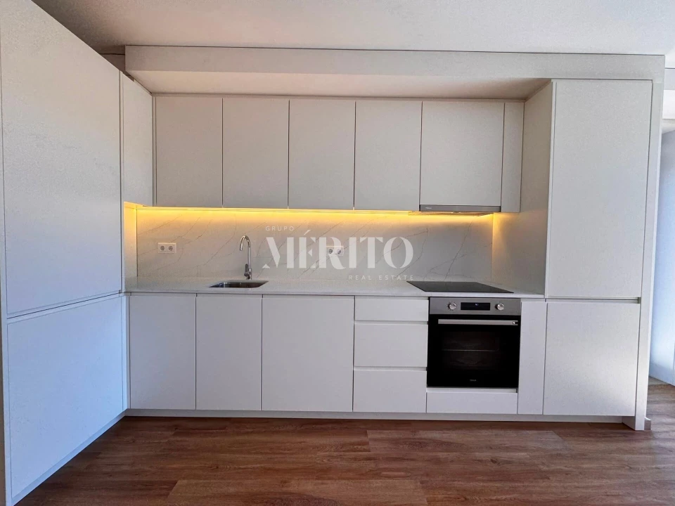 Apartamento T3 para Venda em Creixomil Foto 4