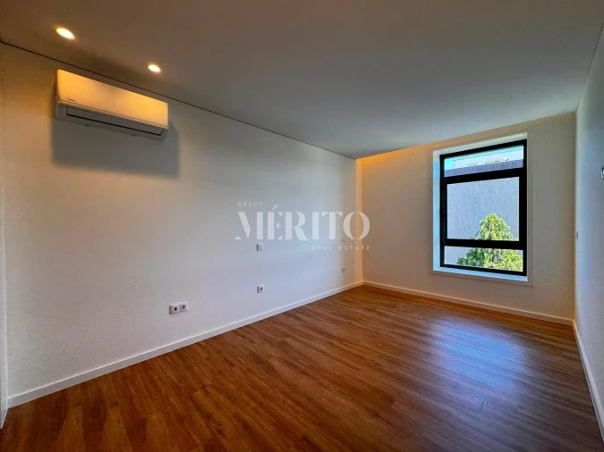 Apartamento T3 para Venda em Creixomil Foto 12