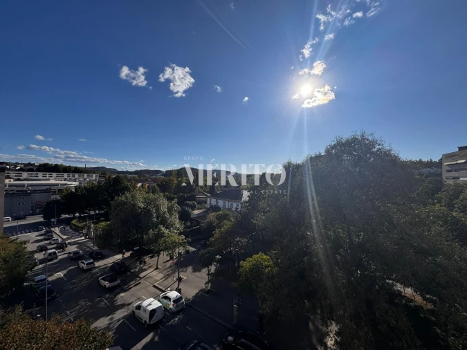 Apartamento T3 para Venda em Creixomil Foto 2