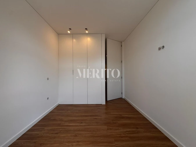 Apartamento T3 para Venda em Creixomil Foto 21