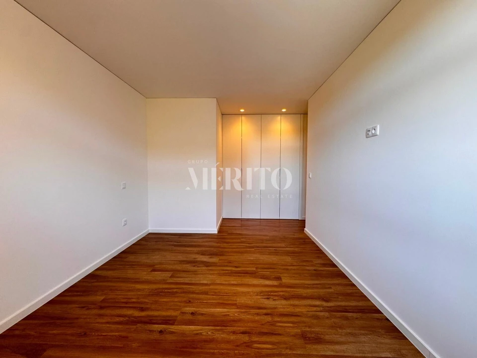 Apartamento T3 para Venda em Creixomil Foto 7