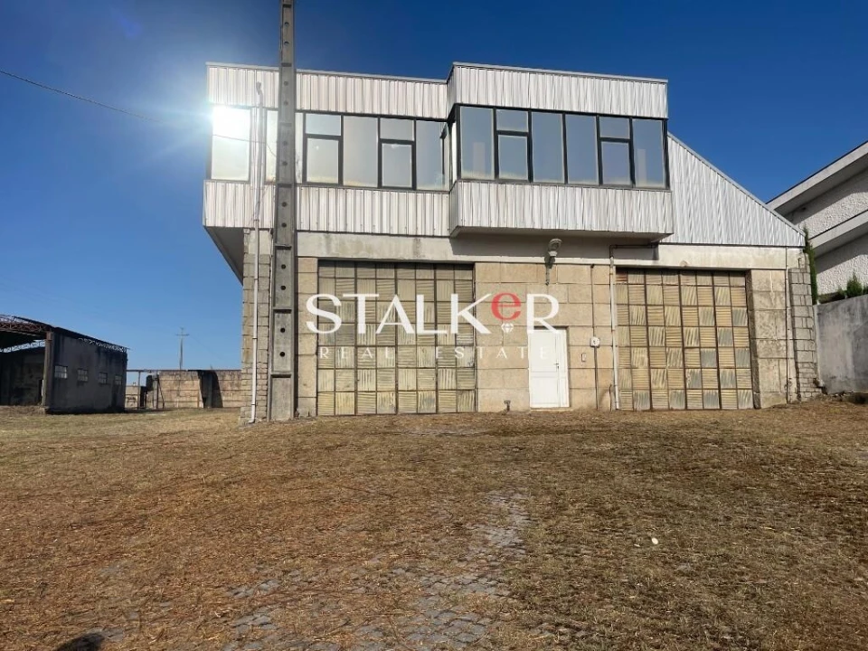 Armazém para Venda em São Miguel do Souto e Mosteirô Foto 10