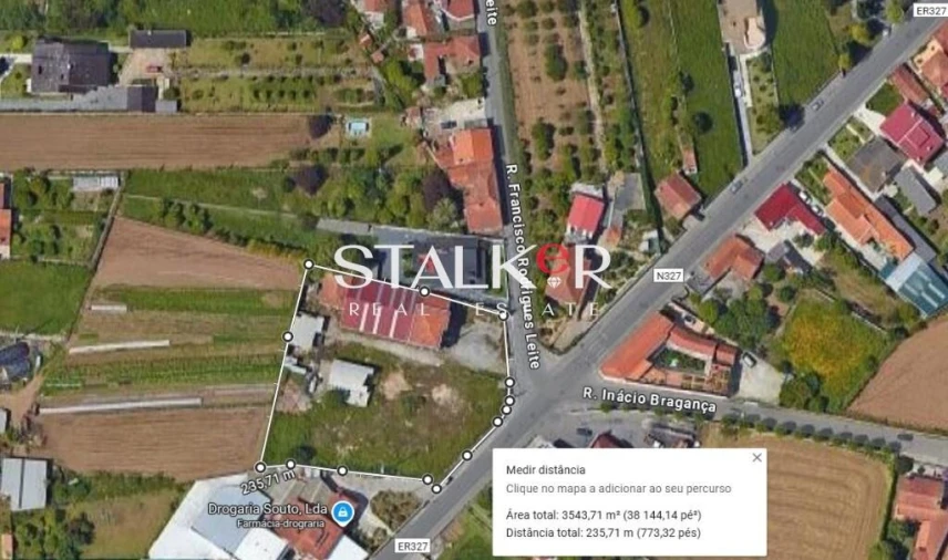 Armazém para Venda em São Miguel do Souto e Mosteirô