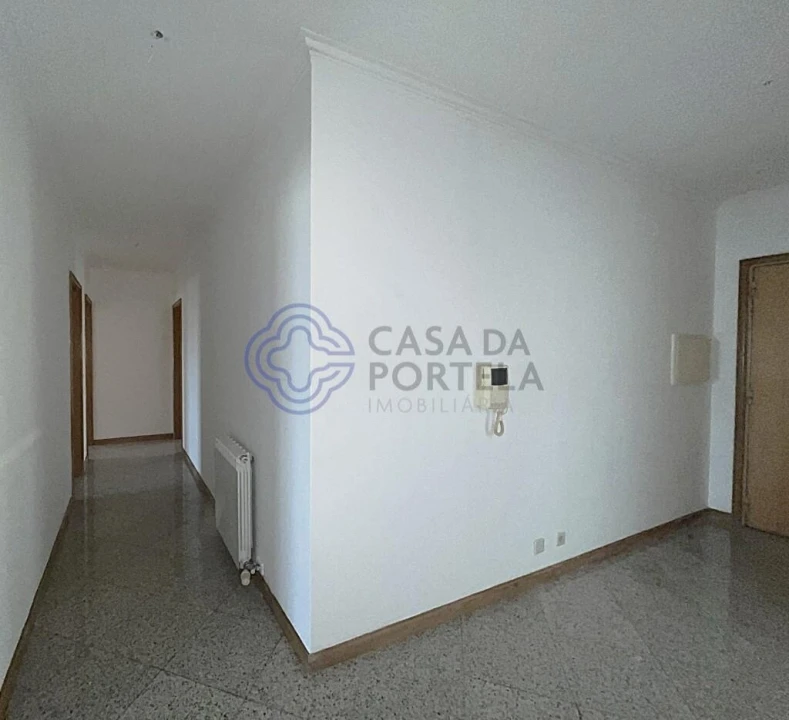 Apartamento T3 para Venda em Argoncilhe Foto 21