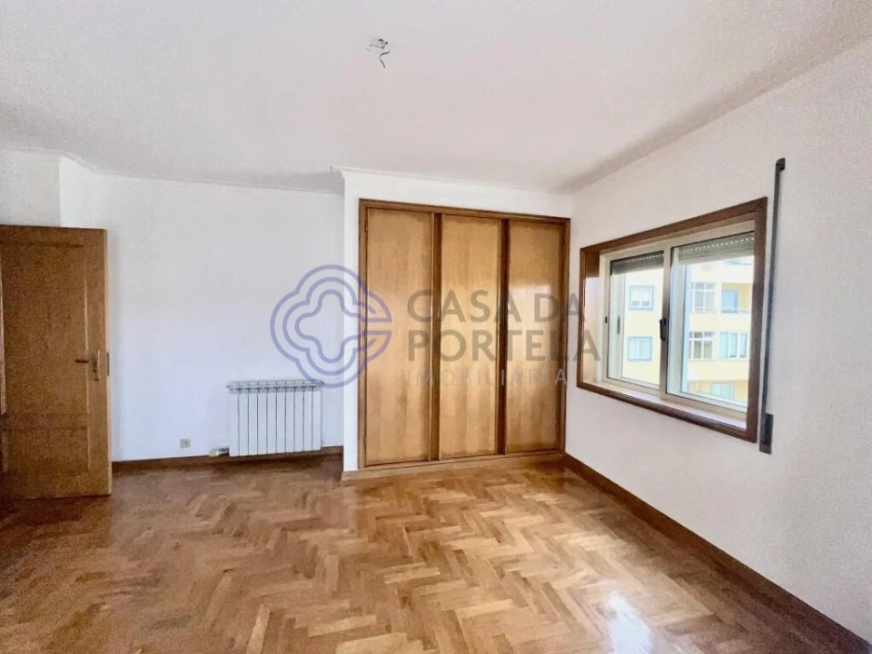 Apartamento T3 para Venda em Argoncilhe Foto 32