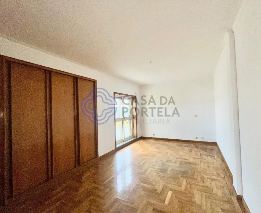 Apartamento T3 para Venda em Argoncilhe Foto 35