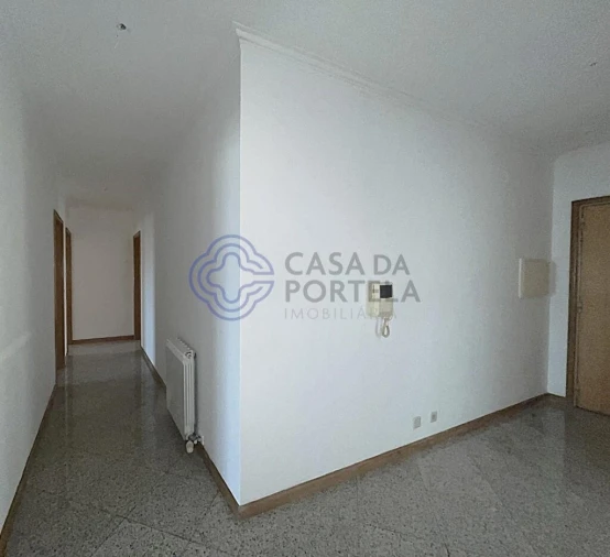 Apartamento T3 para Venda em Argoncilhe Foto 21