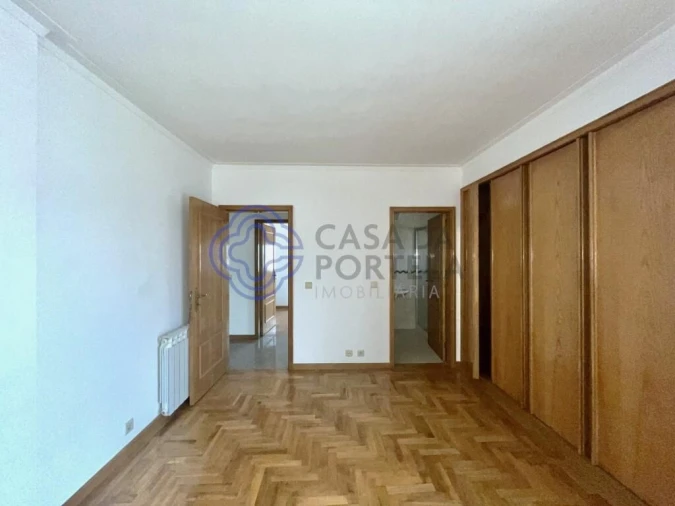Apartamento T3 para Venda em Argoncilhe Foto 30