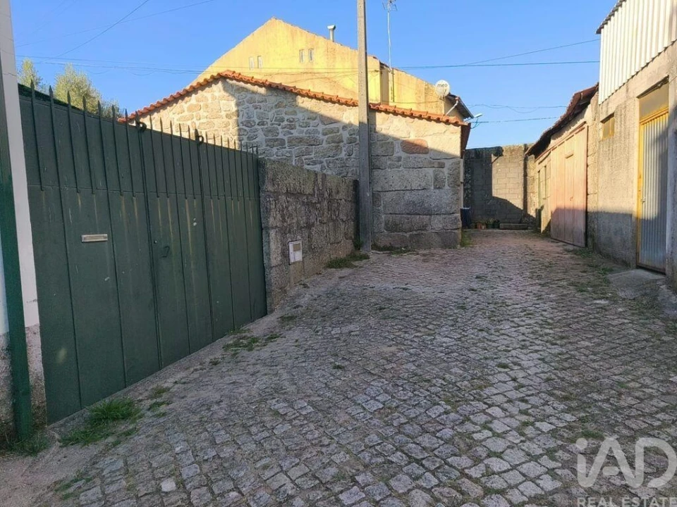 Moradia T5 para Venda em Canas de Senhorim Foto 19